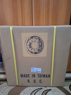 capac de roată din oțel inoxidabil pentru jante de camion de 22,5 inch - imagine 2