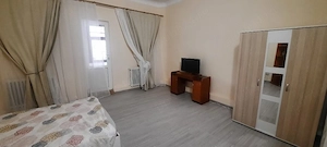 Ap.2 cam D,70 mp,etajul 1, langa UMF