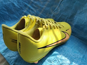 Vand ghete de fotbal Nike ! - imagine 2