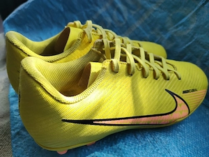 Vand ghete de fotbal Nike ! - imagine 3