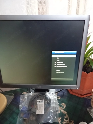 vănd monitor LCD HP Compaq  - imagine 2