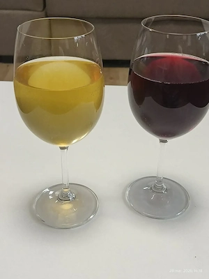 Vin alb și roșu natural