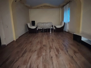 inchiriez vila 5 camere  - imagine 3