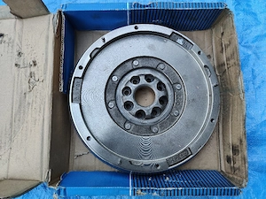 Volanta cu masa dubla,  (noua), pt autoturism Peugeot 407, sedane, diesel, 2004-2009, cc1997, cod RH - imagine 4