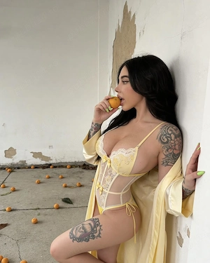 Delia poze reale noua in oras