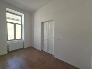 Apartament ultracentral, renovat integral, Arad, comision 0 - imagine 6