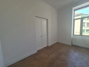 Apartament ultracentral, renovat integral, Arad, comision 0 - imagine 3