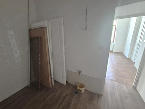 Apartament ultracentral, renovat integral, Arad, comision 0 - imagine 8