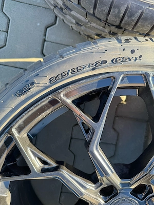 Vand jante Venom FlowForged R20 5x112 - imagine 3