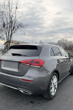 Mercedes A Class 220 4Matic - imagine 7