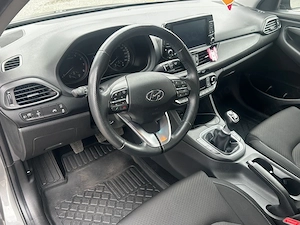 Hyundai i30 an fabricație 2019 - imagine 2