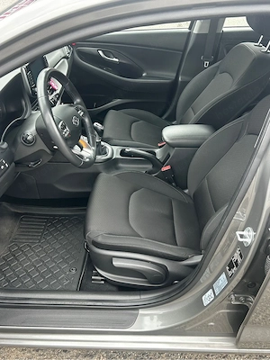 Hyundai i30 an fabricație 2019 - imagine 5