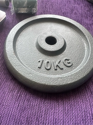 colectez fier vechi, acumulatoare, bucati de orice dimensiune volum de la 10kg