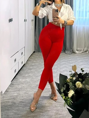 Siliconata!! Noua !!! Teatrul Alexandru Davila!! - imagine 3