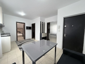 Proprietar 2 camere decomandate,bloc nou,prima inchiriere,Lipovei-Aradului Iulius Mall,mobilat - imagine 2