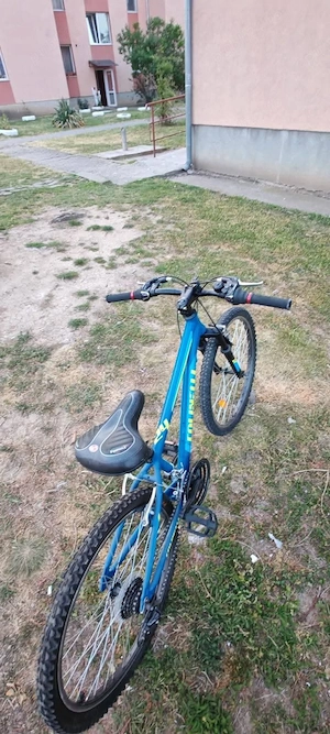 De vanzare bicicleta noua