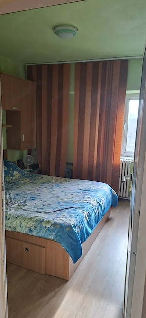 Vand apartament 2 camere decomandat - imagine 2