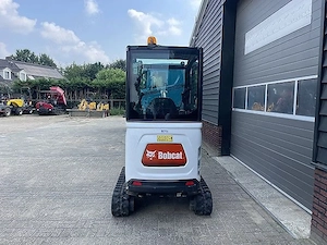 Bobcat E17 mini excavator 2 re - imagine 8