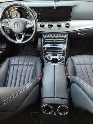Vând Mercedes Benz E class  - imagine 3