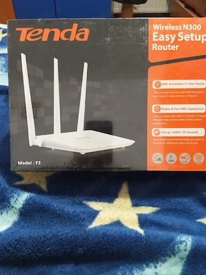 Router wireless N300 Tenda Model F 3 