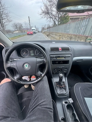 Skoda Octavia 1.9 TDI - imagine 4