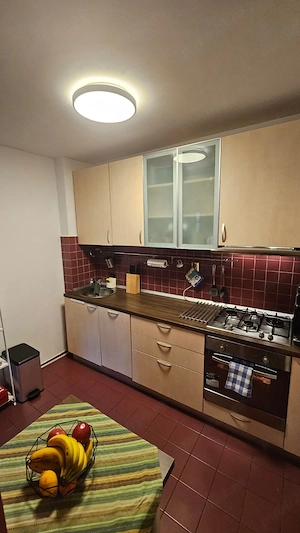 Apartament luminos cu 3 camere decomandate   Zona Șincai   Tineretului  - imagine 2