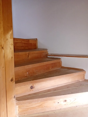 Casă cu 5 camere și teren de 1370 mp - imagine 9