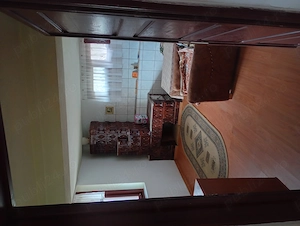 Casă cu 5 camere și teren de 1370 mp