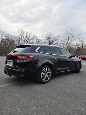 Renault Megane estate BOSE  - imagine 3