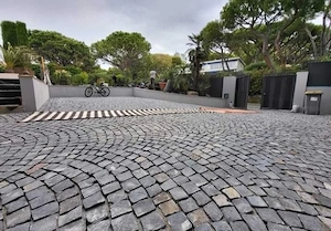 piatră cubică Andezit 