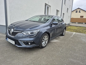 megan 4  hachtback, scaune incalzite ,  fara ad blue ! ÎNMATRICULATĂ  !