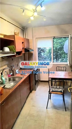 Apartament 3 camere Eroii Revolutiei | decomandat | 7 min. metrou - imagine 5