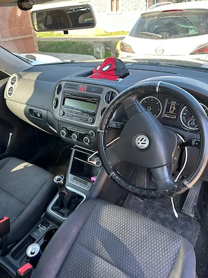 Dezmembrez Vw Tiguan 2.0 tdi 2011 - imagine 5