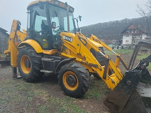 Buldescavator JCB 3CX  - imagine 3