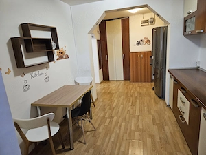 Inchiriez Apartament 2 camere - 10 - 15 minute Piata Sudului