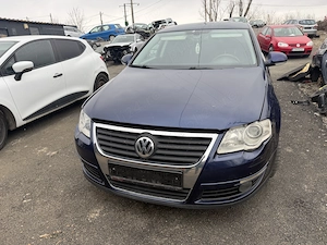 Dezmembrez Vw Passat B6 2.0 tdi BMP  - imagine 2