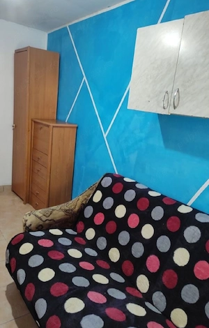 Vând camera de cămin 15.000