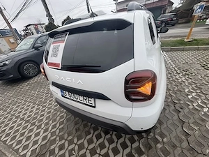 Dacia Duster 2023, GPL plus benzină, 999 cmc - imagine 5