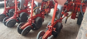 Vând semănătoare telescopica gaspardo monica  - imagine 3