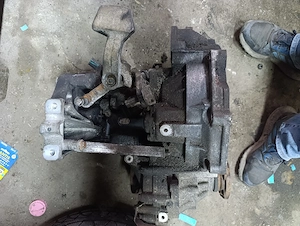 Cutie viteze Volkswagen Golf 5 1,4TSI - imagine 3