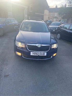Dezmembrez Skoda Superb 2 2.0 tdi  - imagine 4