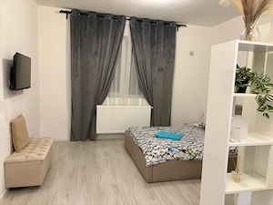 Garsoniera Regim Hotelier Militari Residence - imagine 2