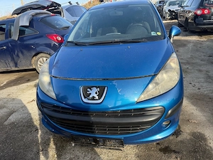 Dezmembrez Peugeot 207  - imagine 2