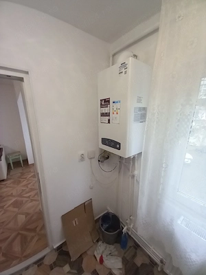 de vanzare garsonieră - imagine 3