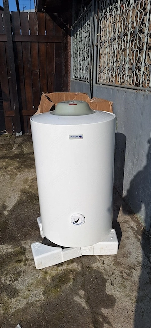 vand boiler electric de 80 litri  marca regent