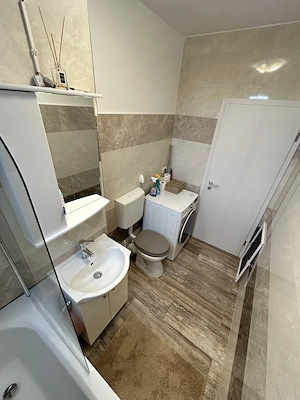 1 Cam-Buziasului-5 Min Spitalul Judetean-Aer conditionat-Mobilat- 35 MP- 62.000 - imagine 5