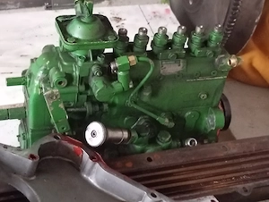 Dezmembrez motor John Deere 2056 - imagine 4