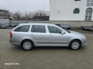 Skoda Octavia 2.0 TDI DPF Ambition - imagine 10