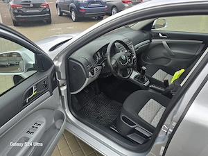 Skoda Octavia 2.0 TDI DPF Ambition - imagine 12