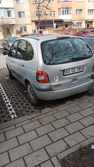 reno scenic - imagine 5